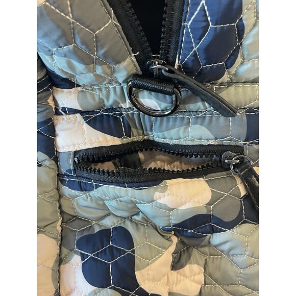 FLYTE Bag: Gym‎ & Travel Quilted Navy And Green Duffel With Travel Sleeve - Picture 16 of 16